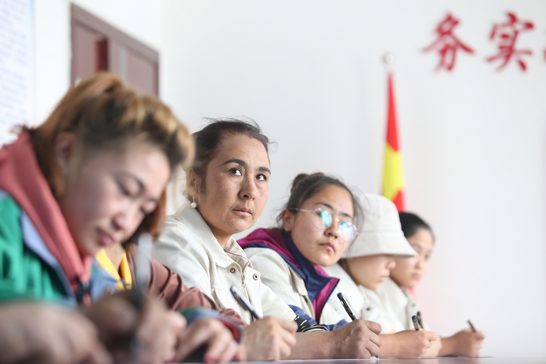 當好產(chǎn)業(yè)扶貧主力軍,打贏(yíng)脫貧攻堅戰